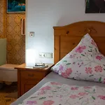 Haus Am Bach Hotel