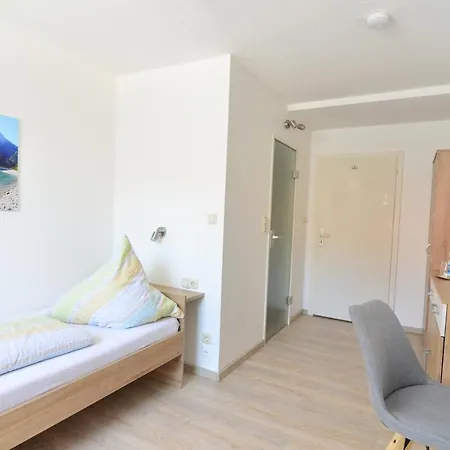 Haus Am Bach 호텔 바트보리쇼펜