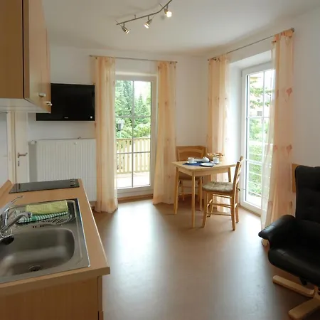 Haus Am Bach 호텔 바트보리쇼펜
