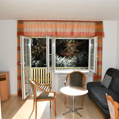 Haus Am Bach 호텔 2*