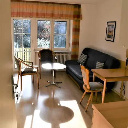 Haus Am Bach 호텔 바트보리쇼펜