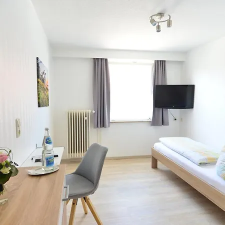 Haus Am Bach 호텔 바트보리쇼펜