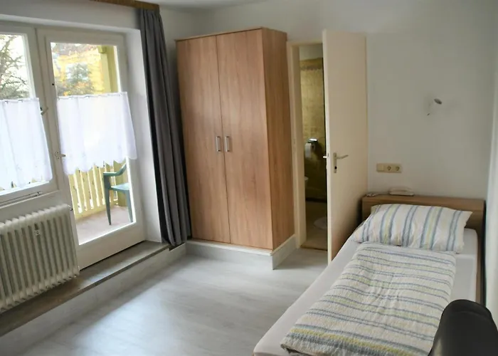 Haus Am Bach Hotel 2*