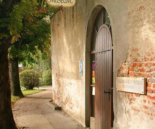 Hotel Haus Am Bach 2*