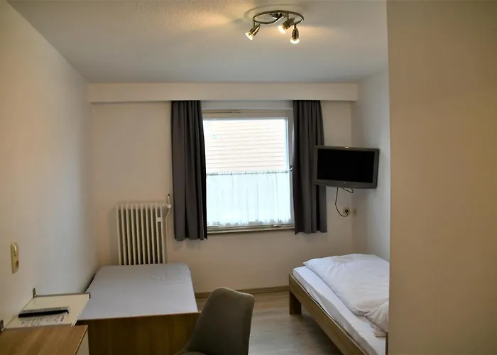 Haus Am Bach Hotel 2*